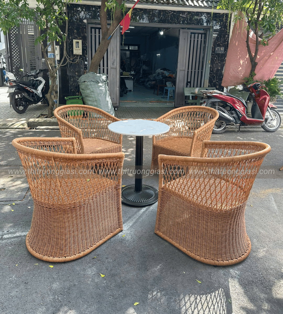 bàn ghế giả mây ngoài trời
