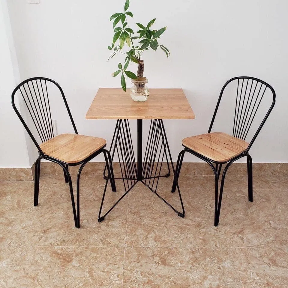 ban-ghe-cafe-go.webp