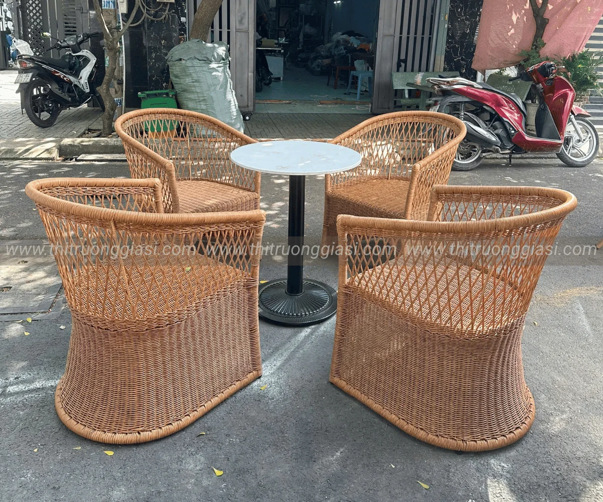 ban-ghe-cafe-may-tre-dan.webp