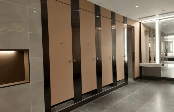 thi công vách ngăn Compact HPL cho nhà hàng