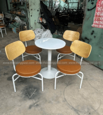 Bàn ghế Sắt BGS008
